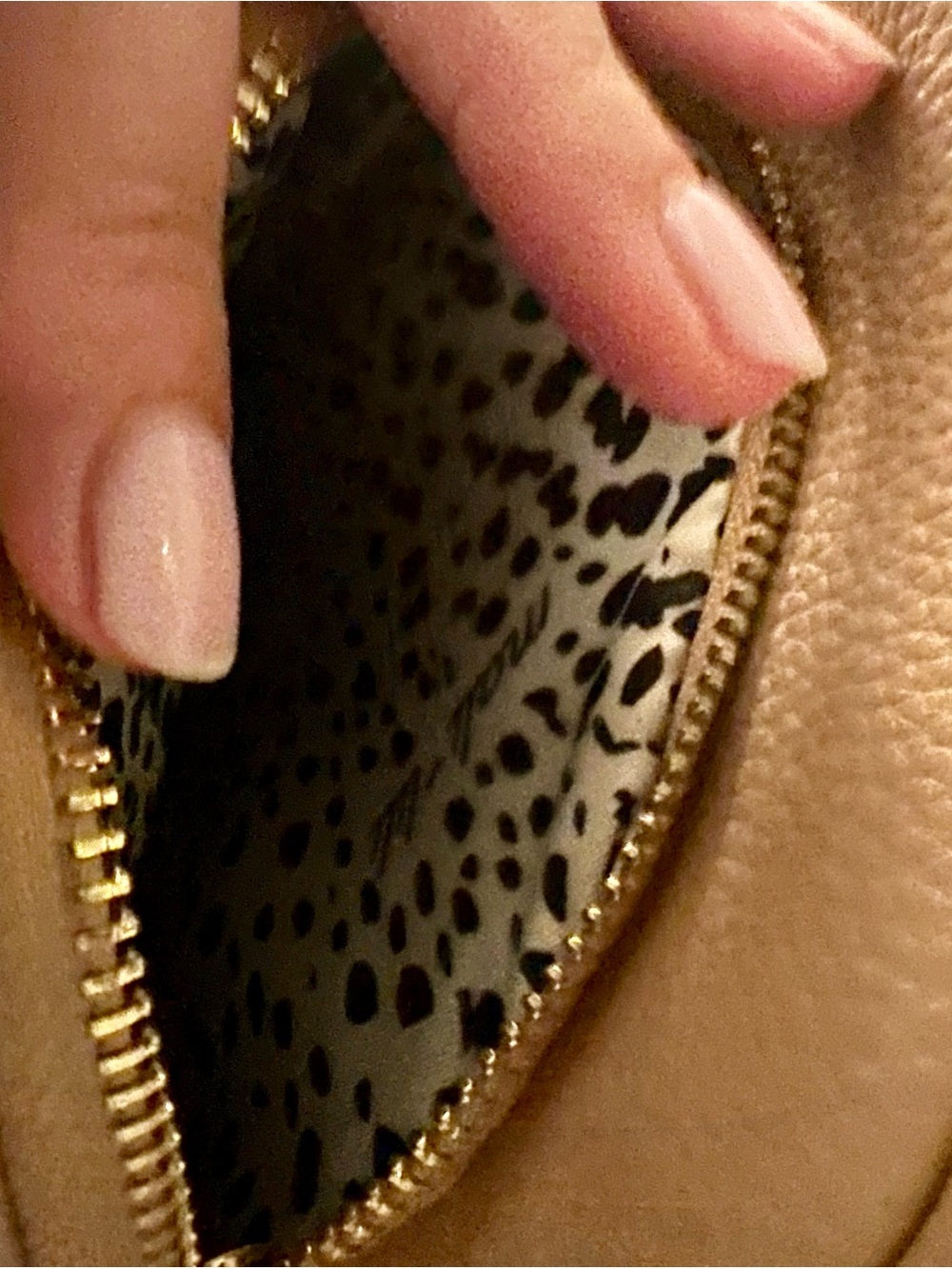 Mali + Lili Josephine Crossbody Bag with Removable Strap - Picture 3 of 5